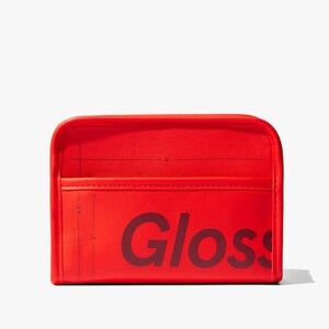 Glossier Mini Beauty Bag in Red! ❤️